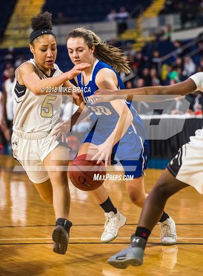 Thumbnail 3 in Braintree vs. Central (MIAA Division 1 State Final) photogallery.