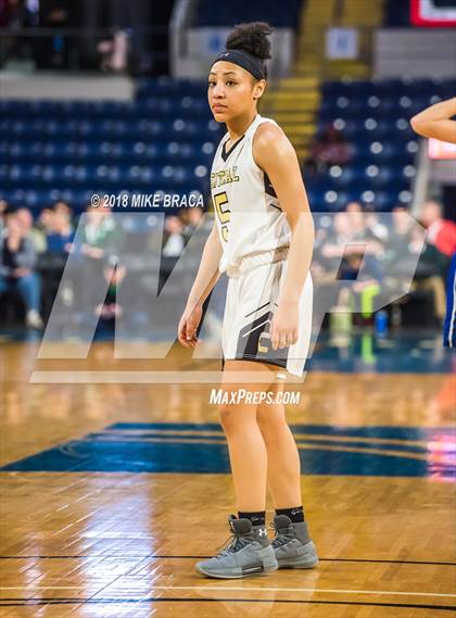 Thumbnail 2 in Braintree vs. Central (MIAA Division 1 State Final) photogallery.