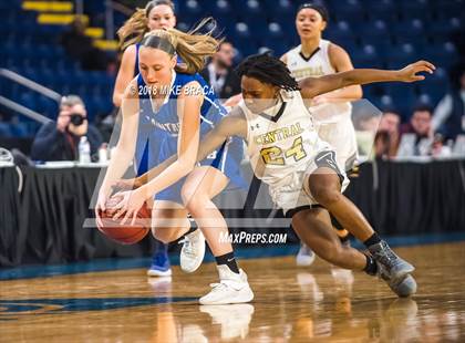 Thumbnail 2 in Braintree vs. Central (MIAA Division 1 State Final) photogallery.