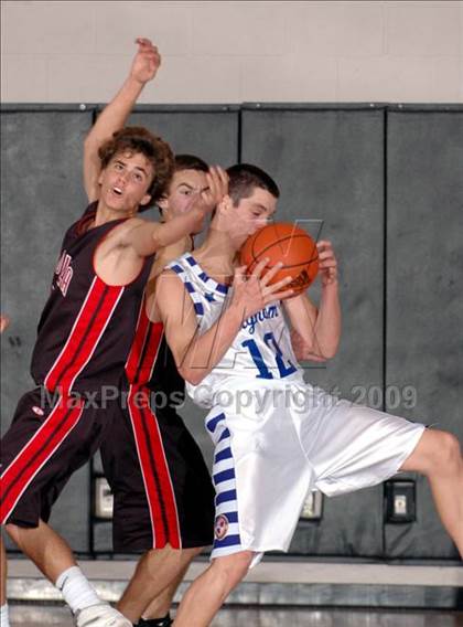 Thumbnail 3 in La Jolla vs. Bingham (MaxPreps Holiday Classic) photogallery.