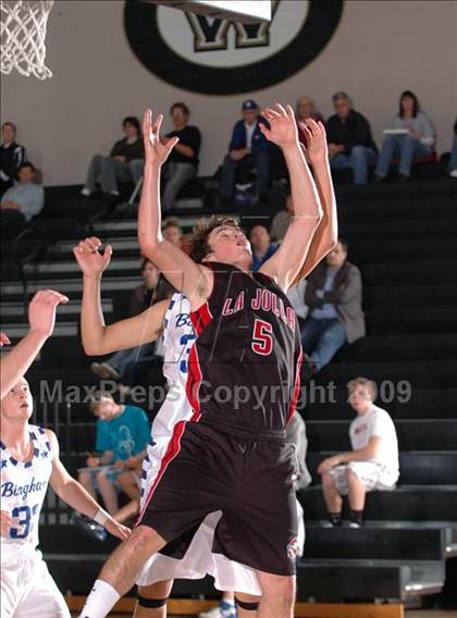 Thumbnail 3 in La Jolla vs. Bingham (MaxPreps Holiday Classic) photogallery.