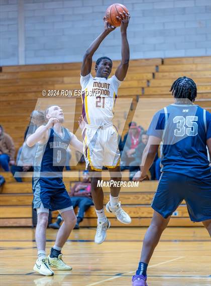 Thumbnail 3 in Mount Vernon vs Hillhouse (New York Holiday Invitational) photogallery.
