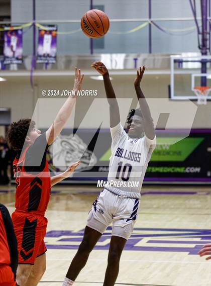 Thumbnail 1 in Fort Wayne Bishop Luers @ New Haven photogallery.