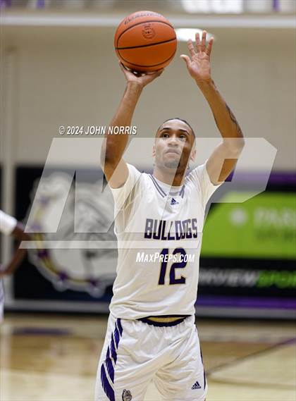 Thumbnail 1 in Fort Wayne Bishop Luers @ New Haven photogallery.