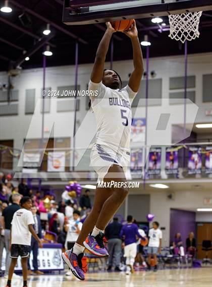Thumbnail 2 in Fort Wayne Bishop Luers @ New Haven photogallery.
