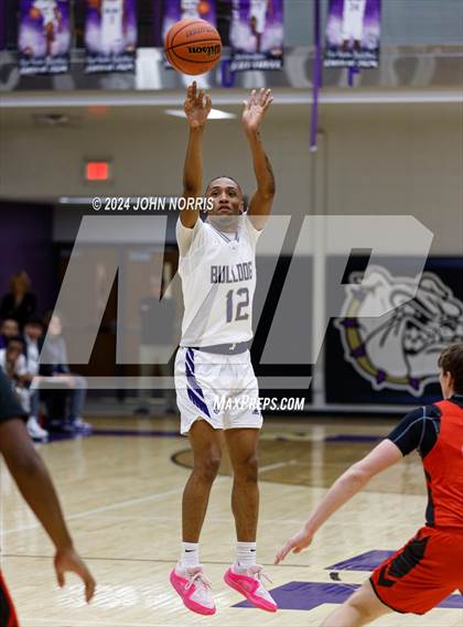 Thumbnail 2 in Fort Wayne Bishop Luers @ New Haven photogallery.
