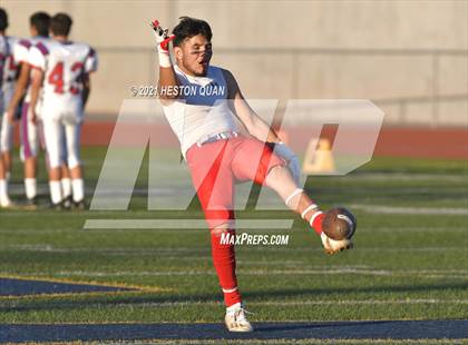 Thumbnail 2 in Faith Baptist @ California School for the Deaf-Riverside (CIF-SS D2 8-Man Final) photogallery.