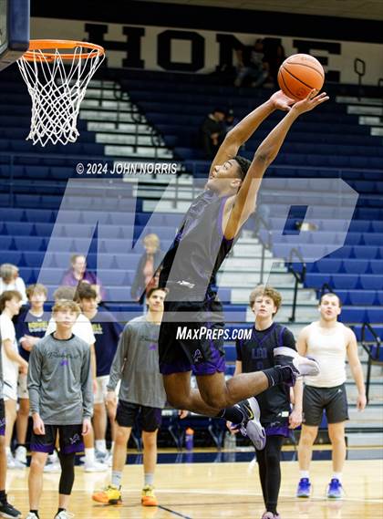 Thumbnail 1 in Leo @ Norwell photogallery.