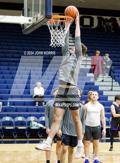 Thumbnail 2 in Leo @ Norwell photogallery.