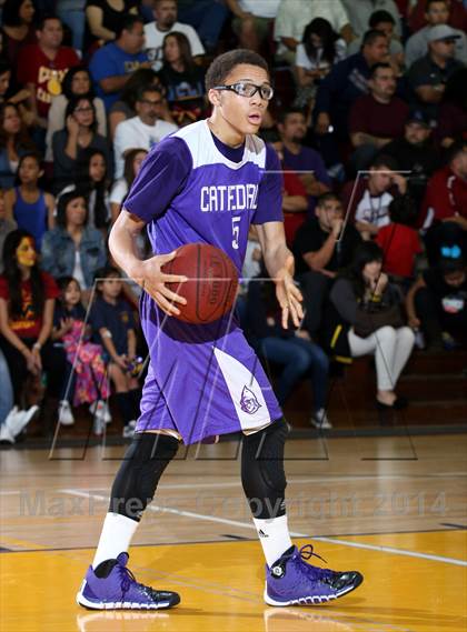Thumbnail 3 in Cantwell-Sacred Heart vs. Cathedral  photogallery.