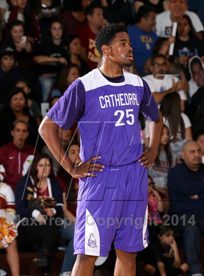 Thumbnail 2 in Cantwell-Sacred Heart vs. Cathedral  photogallery.