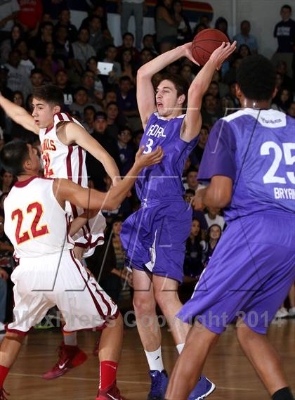 Thumbnail 1 in Cantwell-Sacred Heart vs. Cathedral  photogallery.