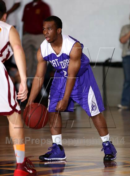 Thumbnail 3 in Cantwell-Sacred Heart vs. Cathedral  photogallery.