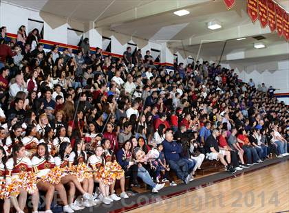 Thumbnail 1 in Cantwell-Sacred Heart vs. Cathedral  photogallery.