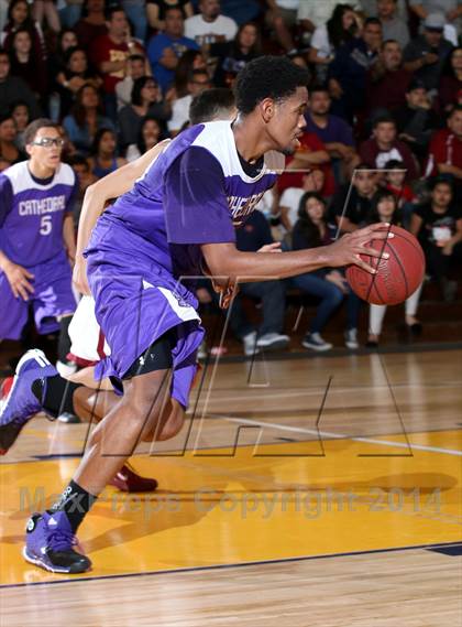 Thumbnail 3 in Cantwell-Sacred Heart vs. Cathedral  photogallery.