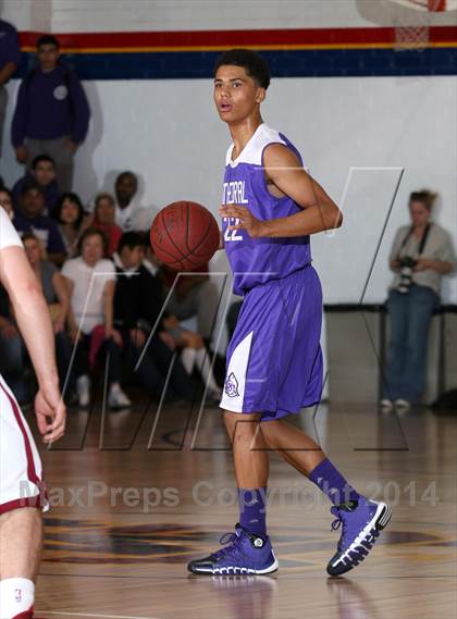 Thumbnail 1 in Cantwell-Sacred Heart vs. Cathedral  photogallery.