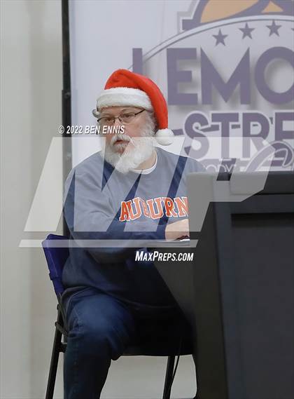 Thumbnail 2 in Washington vs  St. Anne-Pacelli (Lemon Street Classic) photogallery.
