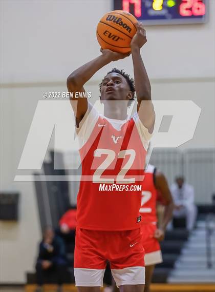 Thumbnail 2 in Washington vs  St. Anne-Pacelli (Lemon Street Classic) photogallery.
