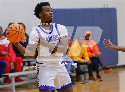 Thumbnail 3 in Washington vs  St. Anne-Pacelli (Lemon Street Classic) photogallery.