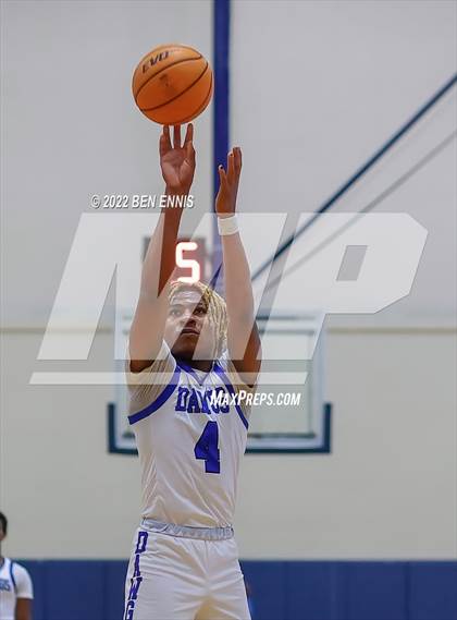 Thumbnail 1 in Washington vs  St. Anne-Pacelli (Lemon Street Classic) photogallery.