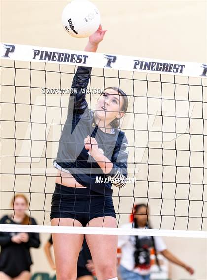 Thumbnail 1 in Richmond @ Pinecrest photogallery.