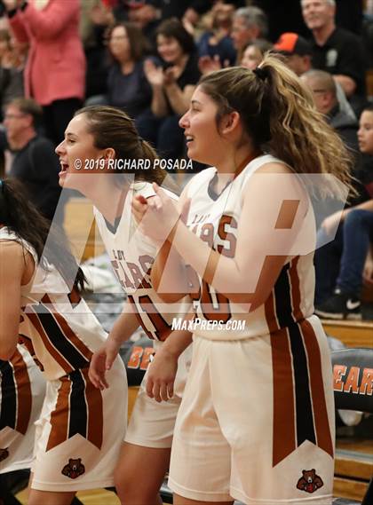 Thumbnail 3 in Tulare Union vs. Selma (CIF DIII Semifinal) photogallery.