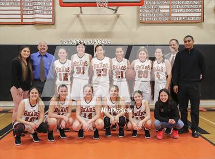 Thumbnail 2 in Tulare Union vs. Selma (CIF DIII Semifinal) photogallery.