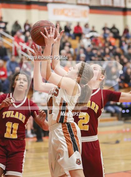 Thumbnail 3 in Tulare Union vs. Selma (CIF DIII Semifinal) photogallery.