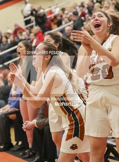 Thumbnail 1 in Tulare Union vs. Selma (CIF DIII Semifinal) photogallery.