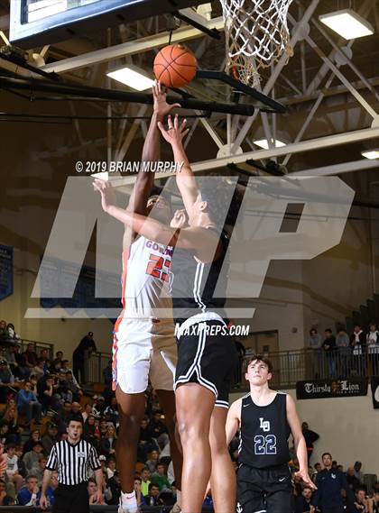 Thumbnail 3 in Lake Oswego vs. Bishop Gorman (Les Schwab Invitational) photogallery.