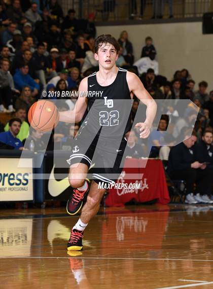Thumbnail 2 in Lake Oswego vs. Bishop Gorman (Les Schwab Invitational) photogallery.