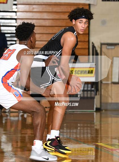 Thumbnail 1 in Lake Oswego vs. Bishop Gorman (Les Schwab Invitational) photogallery.