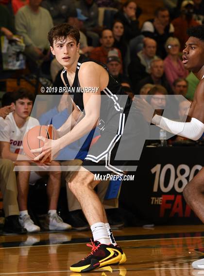 Thumbnail 3 in Lake Oswego vs. Bishop Gorman (Les Schwab Invitational) photogallery.