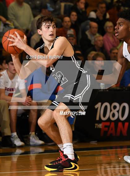 Thumbnail 1 in Lake Oswego vs. Bishop Gorman (Les Schwab Invitational) photogallery.