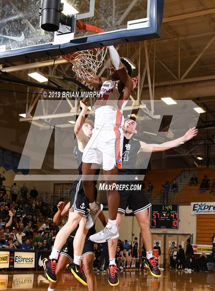 Thumbnail 2 in Lake Oswego vs. Bishop Gorman (Les Schwab Invitational) photogallery.