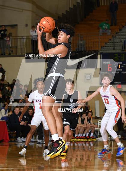 Thumbnail 1 in Lake Oswego vs. Bishop Gorman (Les Schwab Invitational) photogallery.