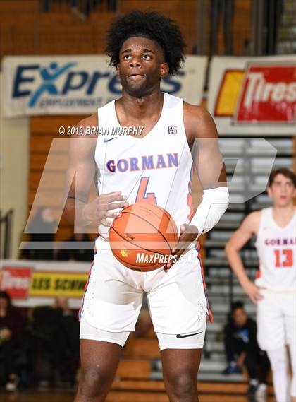 Thumbnail 1 in Lake Oswego vs. Bishop Gorman (Les Schwab Invitational) photogallery.