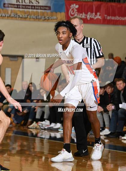 Thumbnail 1 in Lake Oswego vs. Bishop Gorman (Les Schwab Invitational) photogallery.