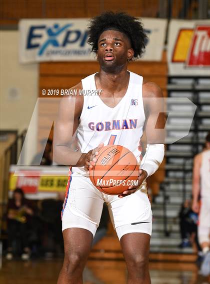 Thumbnail 3 in Lake Oswego vs. Bishop Gorman (Les Schwab Invitational) photogallery.