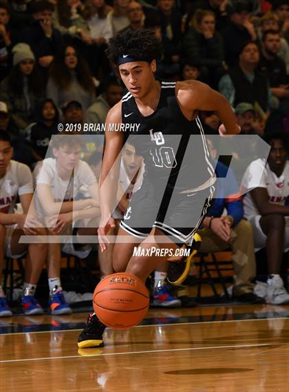 Thumbnail 2 in Lake Oswego vs. Bishop Gorman (Les Schwab Invitational) photogallery.