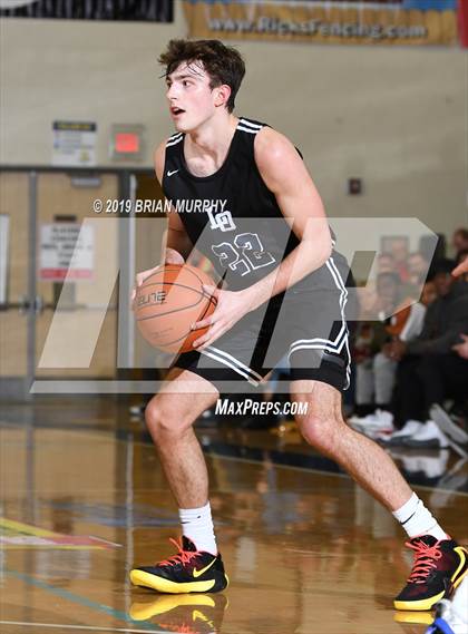Thumbnail 2 in Lake Oswego vs. Bishop Gorman (Les Schwab Invitational) photogallery.