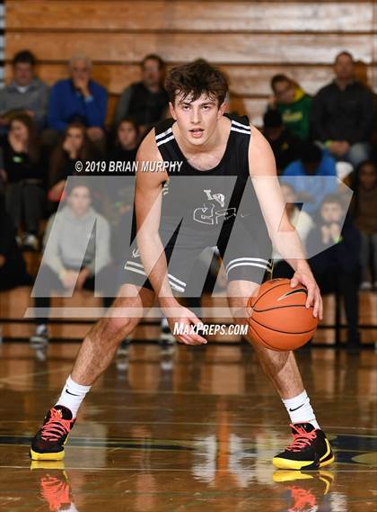 Thumbnail 3 in Lake Oswego vs. Bishop Gorman (Les Schwab Invitational) photogallery.