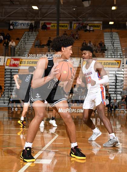 Thumbnail 3 in Lake Oswego vs. Bishop Gorman (Les Schwab Invitational) photogallery.