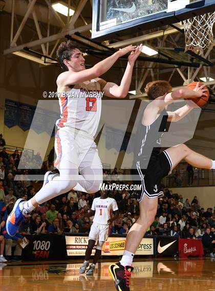 Thumbnail 3 in Lake Oswego vs. Bishop Gorman (Les Schwab Invitational) photogallery.