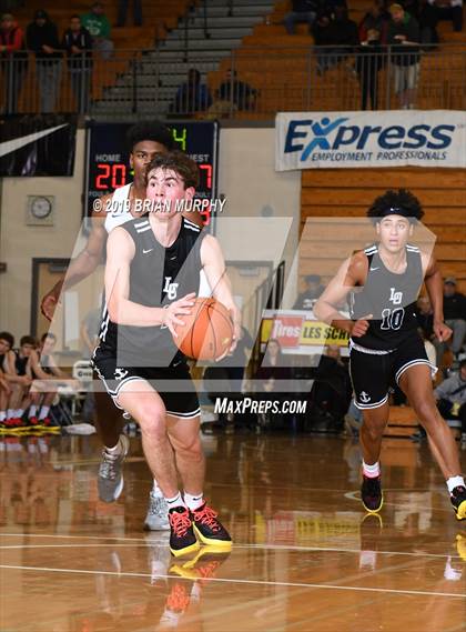 Thumbnail 1 in Lake Oswego vs. Bishop Gorman (Les Schwab Invitational) photogallery.