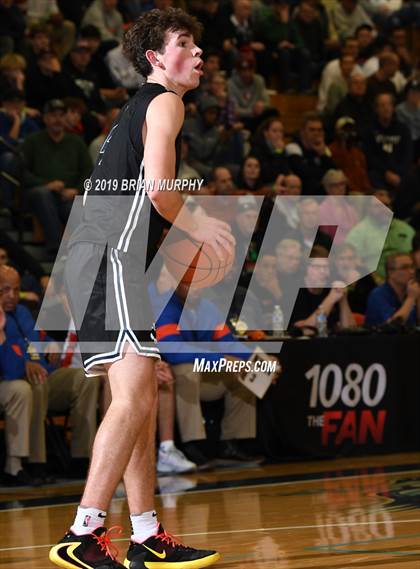 Thumbnail 2 in Lake Oswego vs. Bishop Gorman (Les Schwab Invitational) photogallery.