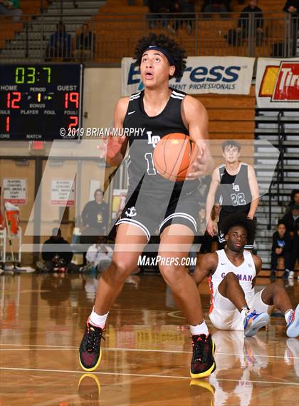 Thumbnail 1 in Lake Oswego vs. Bishop Gorman (Les Schwab Invitational) photogallery.