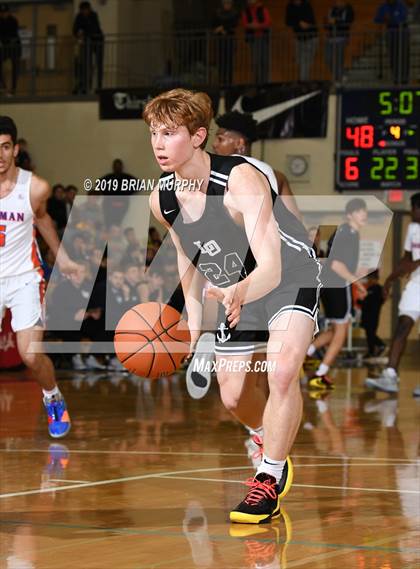 Thumbnail 1 in Lake Oswego vs. Bishop Gorman (Les Schwab Invitational) photogallery.