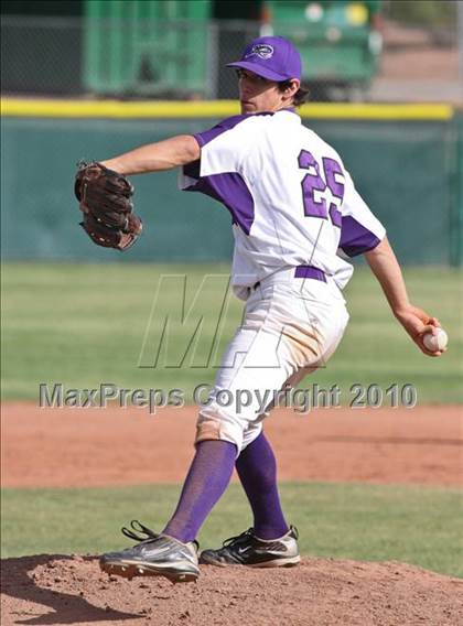 Thumbnail 3 in Chaparral @ North Canyon photogallery.