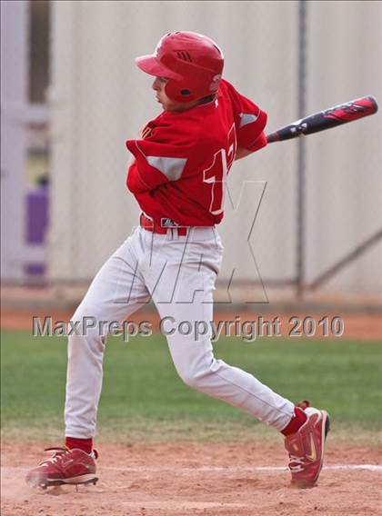 Thumbnail 1 in Chaparral @ North Canyon photogallery.
